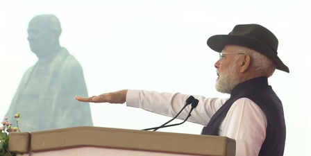 राष्ट्रीय एकता दिवस प्रधानमंत्री मोदी ने ली राष्ट्रीय एकता की शपथ, सरदार पटेल को अर्पित की श्रद्धांजलि राष्ट्रीय एकता दिवस प्रधानमंत्री मोदी ने ली राष्ट्रीय एकता की शपथ, सरदार पटेल को अर्पित की श्रद्धांजलि