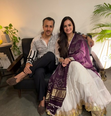 दिया मिर्जा ने परिवार संग साथ बिताया क्वालिटी टाइम, बोलीं- अपने प्यारे लोगों के करीब रहना ही सबसे बड़ी खुशी दिया मिर्जा ने परिवार संग साथ बिताया क्वालिटी टाइम, बोलीं- अपने प्यारे लोगों के करीब रहना ही सबसे बड़ी खुशी