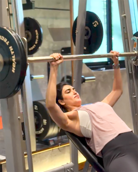 Karishma Tanna believes that 'the body changes when the mind decides' Karishma Tanna believes that 'the body changes when the mind decides'