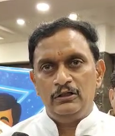 राष्ट्रीय एकता दिवस पर विजयवाड़ा सांसद ने सरदार पटेल को किया याद, कहा- हमेशा रहेंगे प्रेरणादायी राष्ट्रीय एकता दिवस पर विजयवाड़ा सांसद ने सरदार पटेल को किया याद, कहा- हमेशा रहेंगे प्रेरणादायी