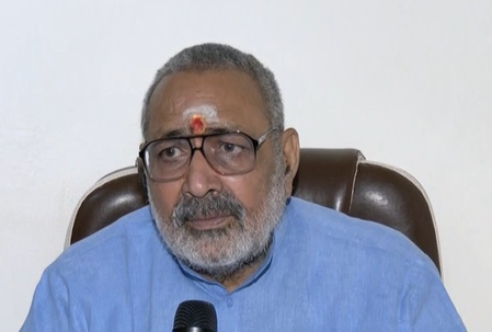 एनडीए का घोषणा पत्र बिहार को विकसित राज्य बनाने का रोडमैप है गिरिराज सिंह एनडीए का घोषणा पत्र बिहार को विकसित राज्य बनाने का रोडमैप है गिरिराज सिंह