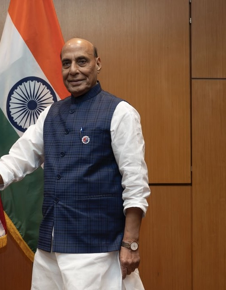 दक्षिण चीन सागर में अंतरराष्ट्रीय कानून के पालन का समर्थन करता है भारत राजनाथ सिंह दक्षिण चीन सागर में अंतरराष्ट्रीय कानून के पालन का समर्थन करता है भारत राजनाथ सिंह