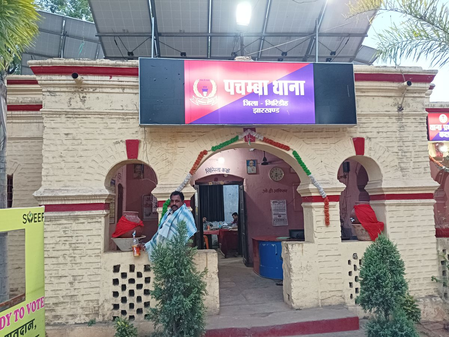 झारखंड घर की छत पर संदिग्ध स्थिति में मिला नाबालिग का शव, परिजनों ने जताई हत्या की आशंका झारखंड घर की छत पर संदिग्ध स्थिति में मिला नाबालिग का शव, परिजनों ने जताई हत्या की आशंका