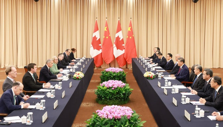 शी चिनफिंग की कनाडा के प्रधानमंत्री मार्क कार्नी से मुलाकात शी चिनफिंग की कनाडा के प्रधानमंत्री मार्क कार्नी से मुलाकात