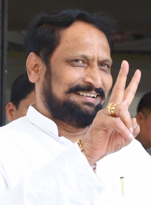 'Not re-joining BJP', says Cong MLA Savadi after Shettar's return to saffron party