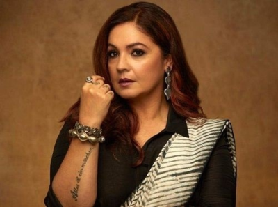 पूजा भट्ट ने मुंबई की गड्ढों से भरी सड़कों पर जताई नाराजगी, प्रशासन से पूछे सवाल