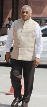 पीएम मोदी देंगे मिजोरम को नई ट्रेन की सौगात : राज्यपाल वीके सिंह बोले- 'रेल कनेक्टिविटी विकास का प्रमुख आधार'