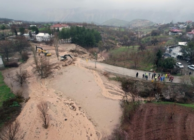 17 rescued as floods ravage Turkey's Black Sea region 17 rescued as floods ravage Turkey's Black Sea region