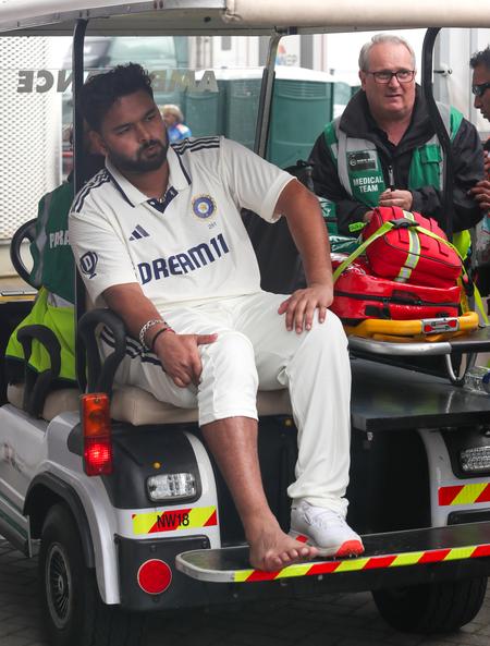 4th Test: Despite foot fracture, Pant still wishes to come out to bat at Old Trafford, reveal sources