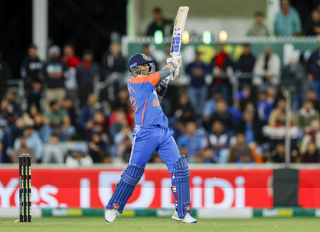 टी20 अंतरराष्ट्रीय क्रिकेट में सूर्यकुमार यादव का धमाल, 150 छक्के लगाने वाले पांचवें बल्लेबाज