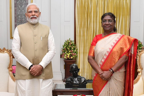 राष्ट्रपति मुर्मू और प्रधानमंत्री मोदी ने सत्यपाल मलिक के निधन पर जताया दुख राष्ट्रपति मुर्मू और प्रधानमंत्री मोदी ने सत्यपाल मलिक के निधन पर जताया दुख