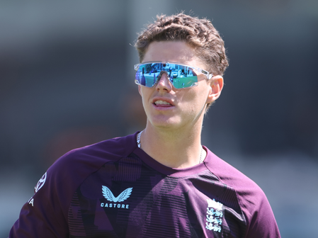 'Picked players who've been playing no cricket': Vaughan slams Bethell's inclusion for 5th Test