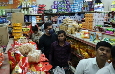 Manufacturers need not change price stickers on unsold goods made before Sept 22: Govt