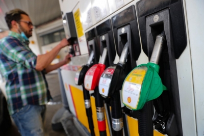 Oil prices fall to two-week low as Israel, Iran agree to ceasefire Oil prices fall to two-week low as Israel, Iran agree to ceasefire