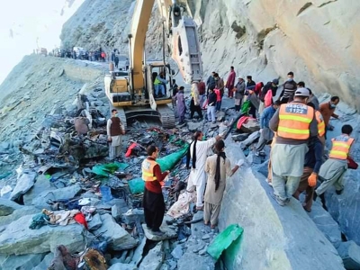 Pakistan: 33 killed, 25 missing due to floods and landslides